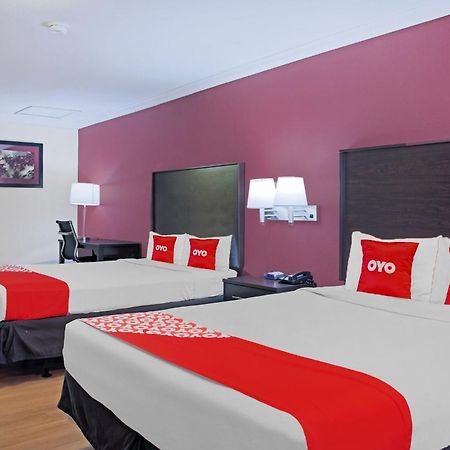 Oyo Hotel Mcallen Airport South Buitenkant foto