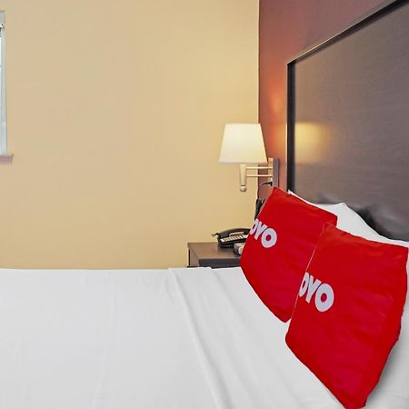 Oyo Hotel Mcallen Airport South Buitenkant foto