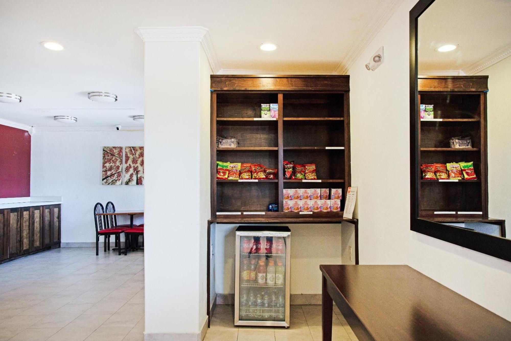Oyo Hotel Mcallen Airport South Buitenkant foto
