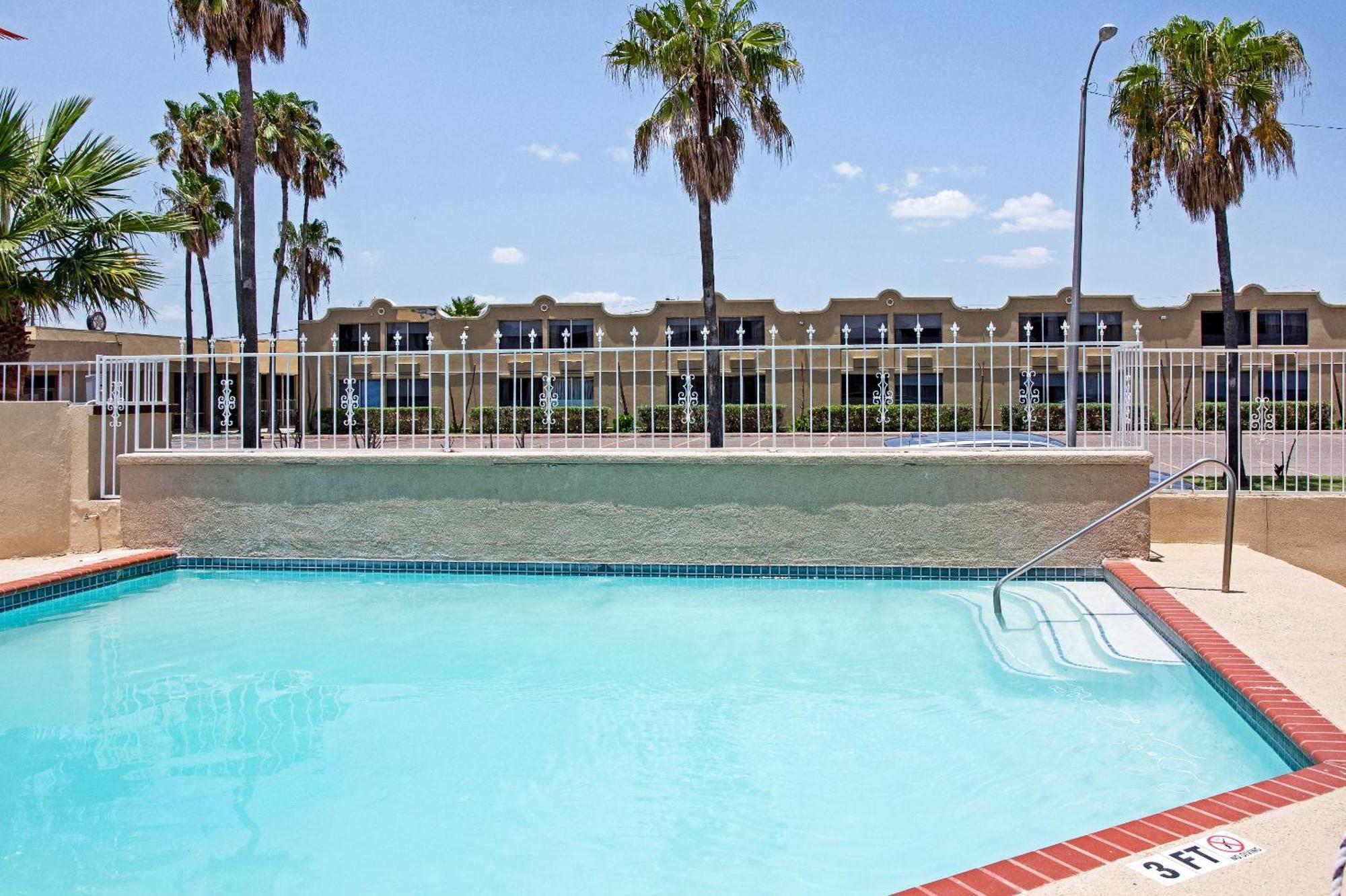 Oyo Hotel Mcallen Airport South Buitenkant foto