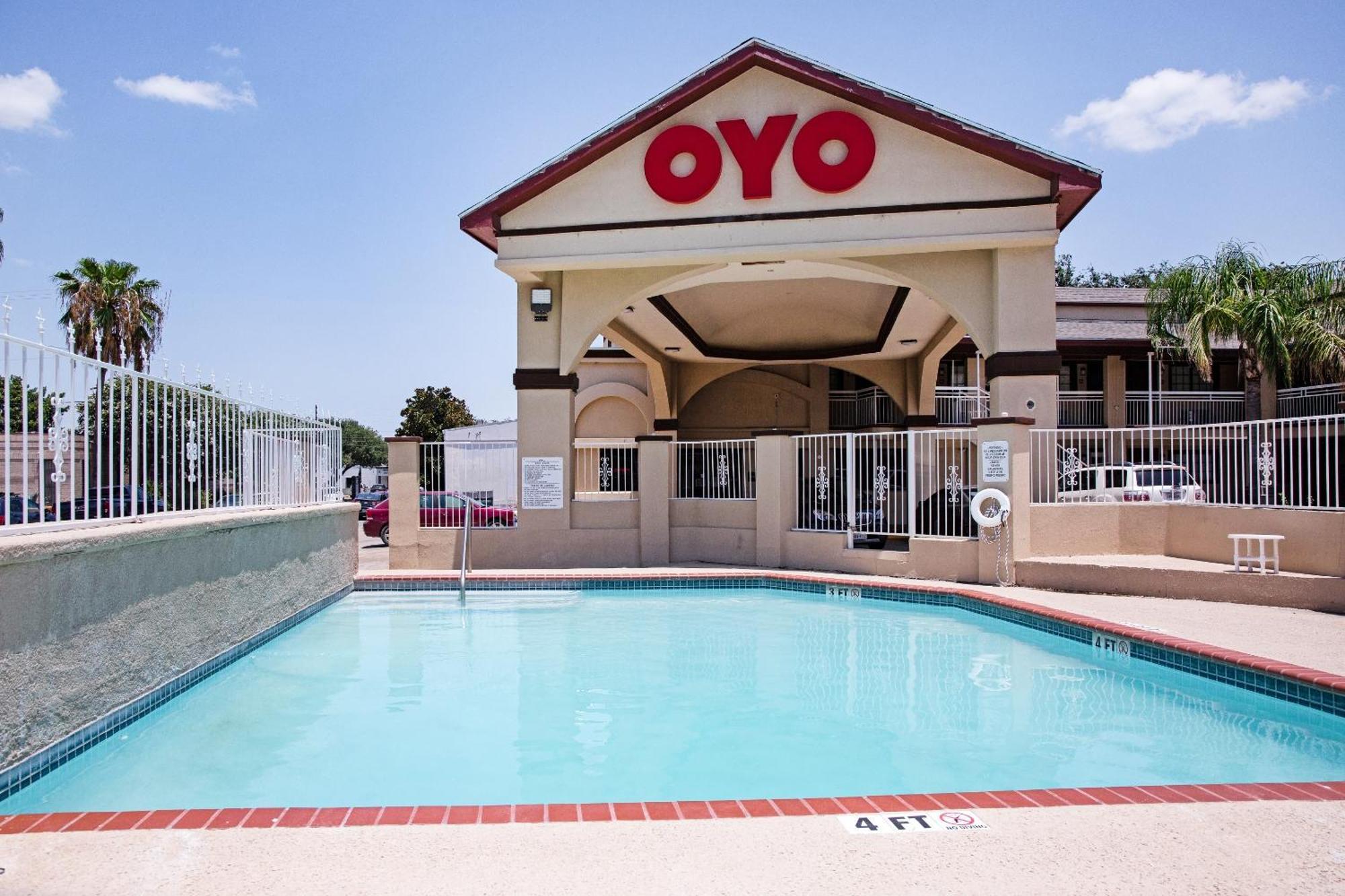 Oyo Hotel Mcallen Airport South Buitenkant foto